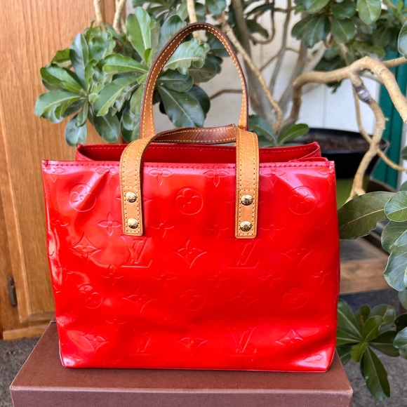 Louis Vuitton Monogram Vernis Reade PM - Picture 5 of 10